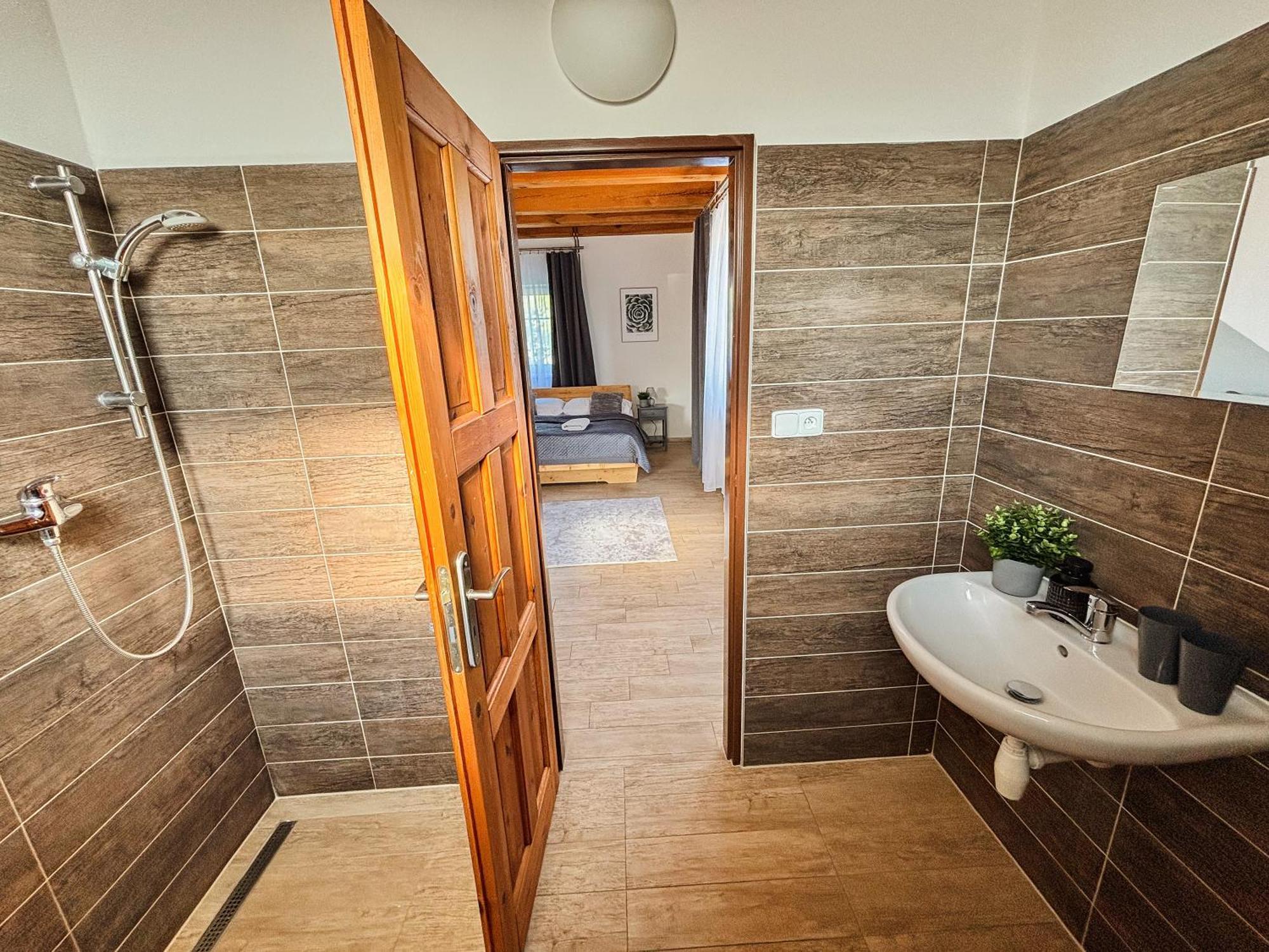 Wellness Hotel & Minipivovar Knezinek Ceske Budejovice Exteriör bild