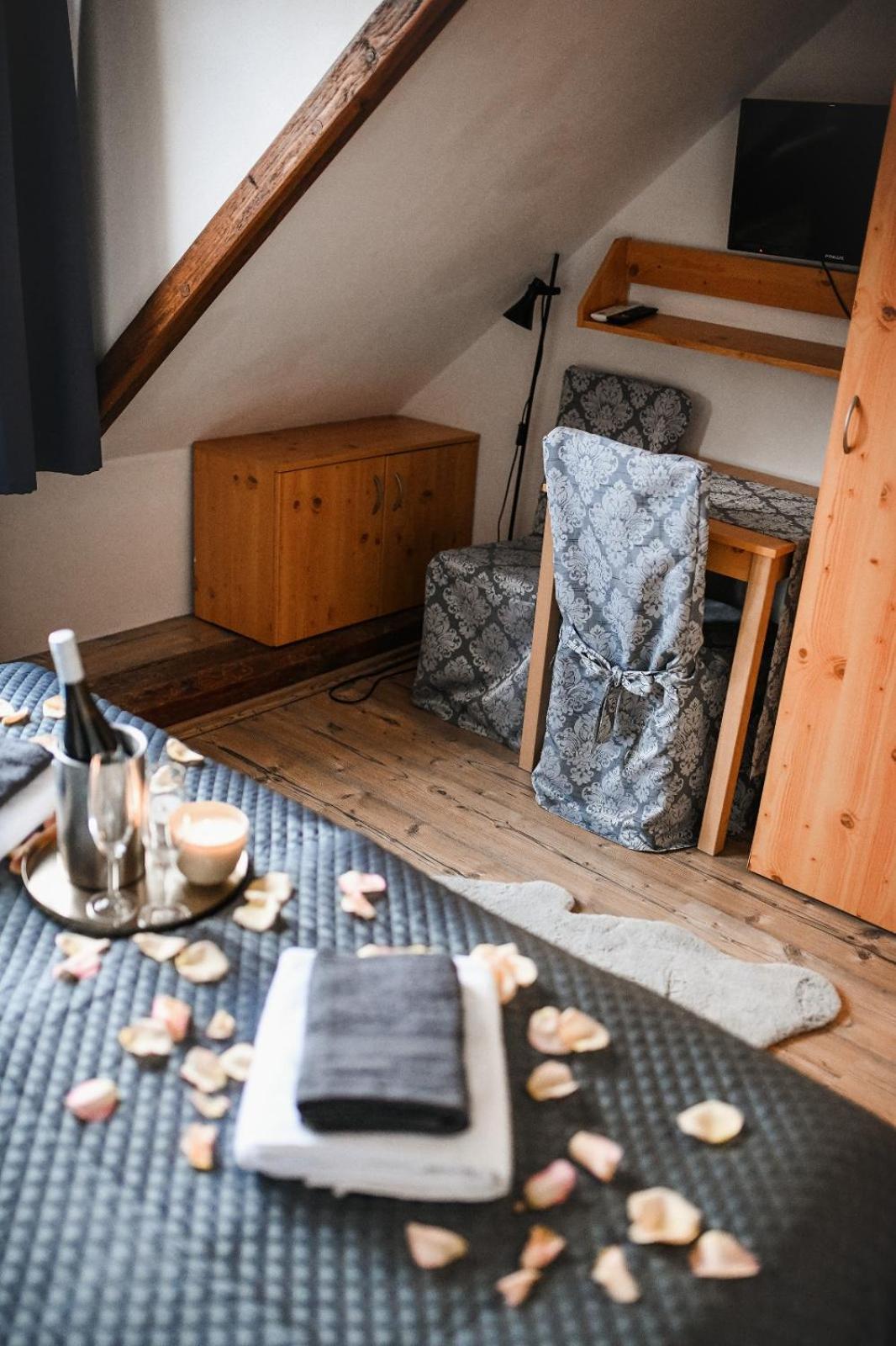 Wellness Hotel & Minipivovar Knezinek Ceske Budejovice Exteriör bild